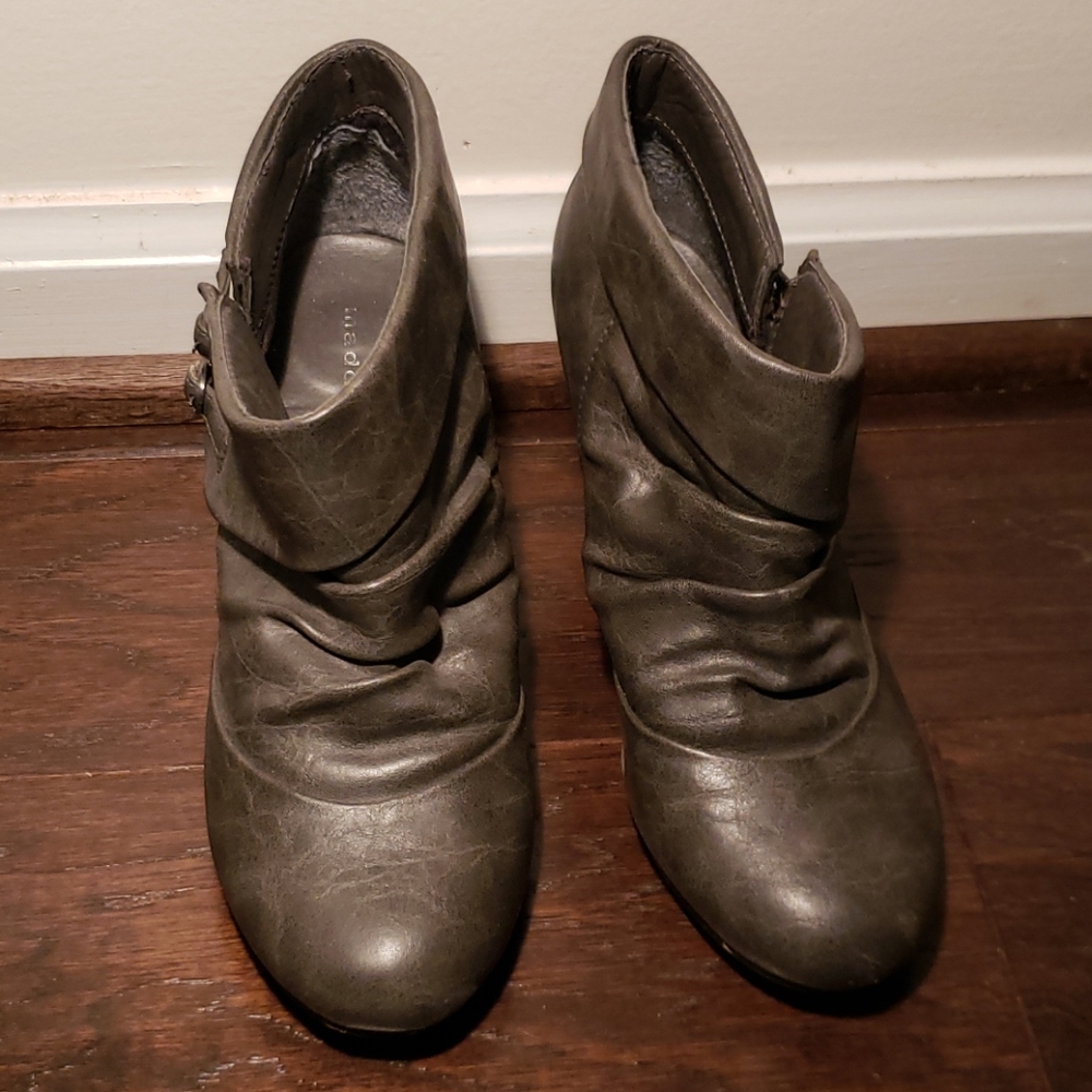 Gray Madden Girl Ankle boots